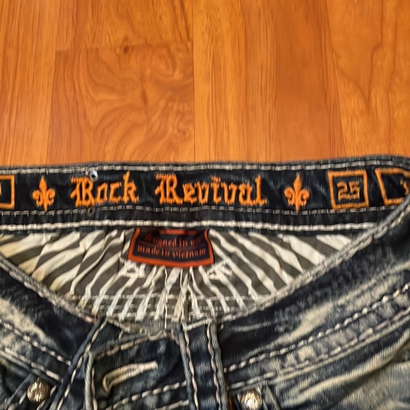 Rock Revival cutoff shorts size 25 - Picture 2 of 3